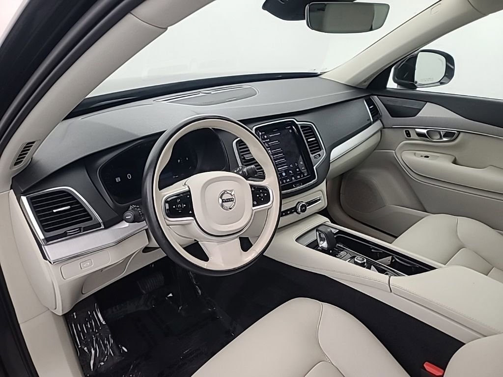Used 2023 Volvo XC90 B5 Core w/ Protection Package Premier AWD/4WD image 28