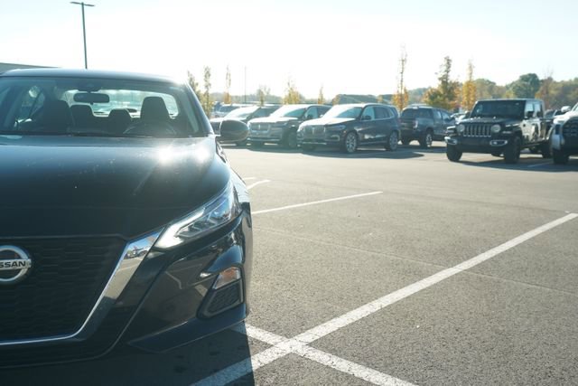 Used 2022 Nissan Altima 2.5 SV image 37