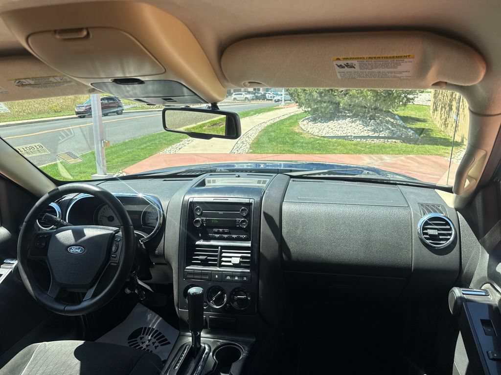 Used 2010 Ford Explorer Sport Trac XLT AWD/4WD image 26