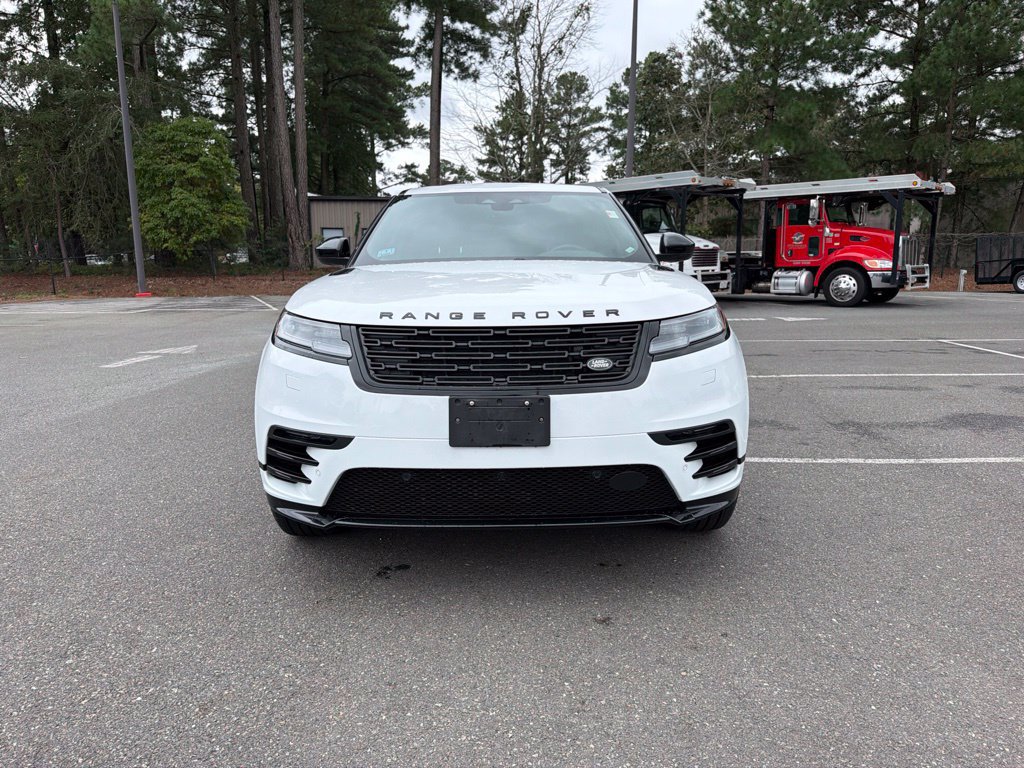 Used 2025 Land Rover Range Rover Velar Dynamic SE AWD/4WD image 3