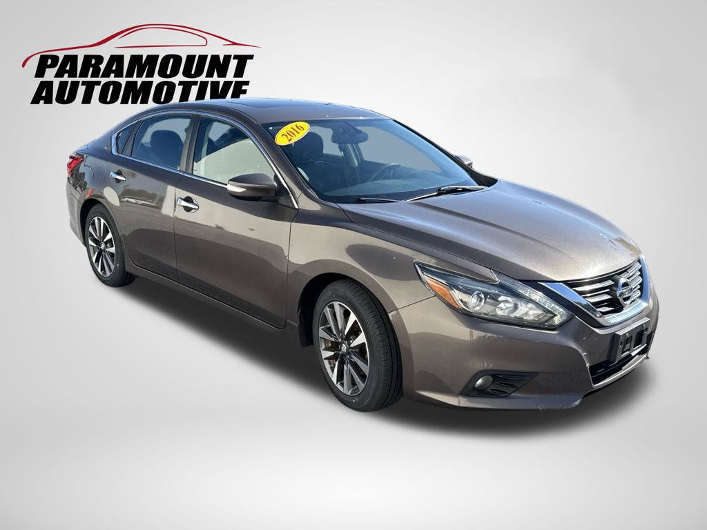 Used 2016 Nissan Altima 2.5 SL w/ 2.5 Technology w/LED Package FWD image 3