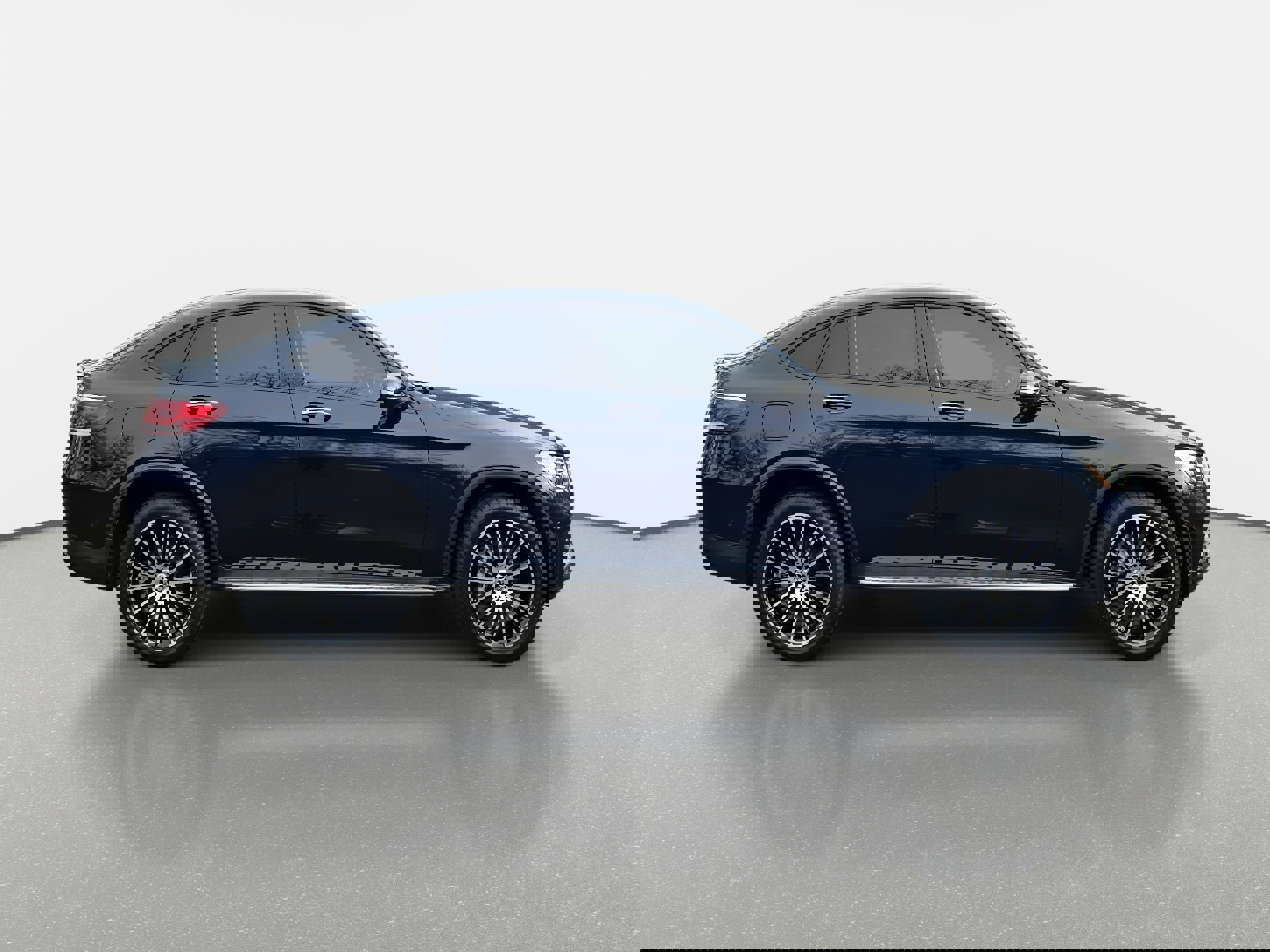 Certified 2023 Mercedes-Benz GLC 300 4MATIC Coupe image 4