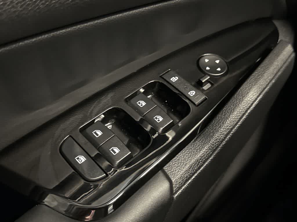 Used 2024 Kia Sportage EX FWD image 17