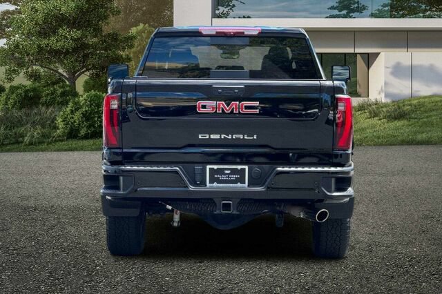 Used 2024 GMC Sierra 2500 Denali w/ Technology Package AWD/4WD image 5
