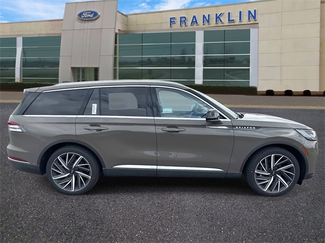 New 2025 Lincoln Aviator Reserve w/ Equipment Group 201A image 8