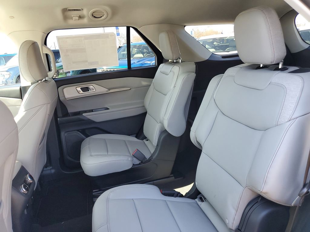 New 2026 Ford Explorer Active w/ Active Comfort Package image 30