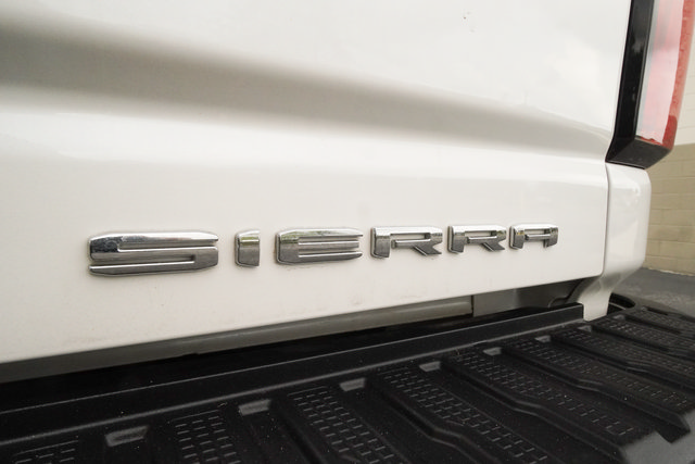 Used 2025 GMC Sierra 2500 Denali w/ Denali Reserve Package AWD/4WD image 42