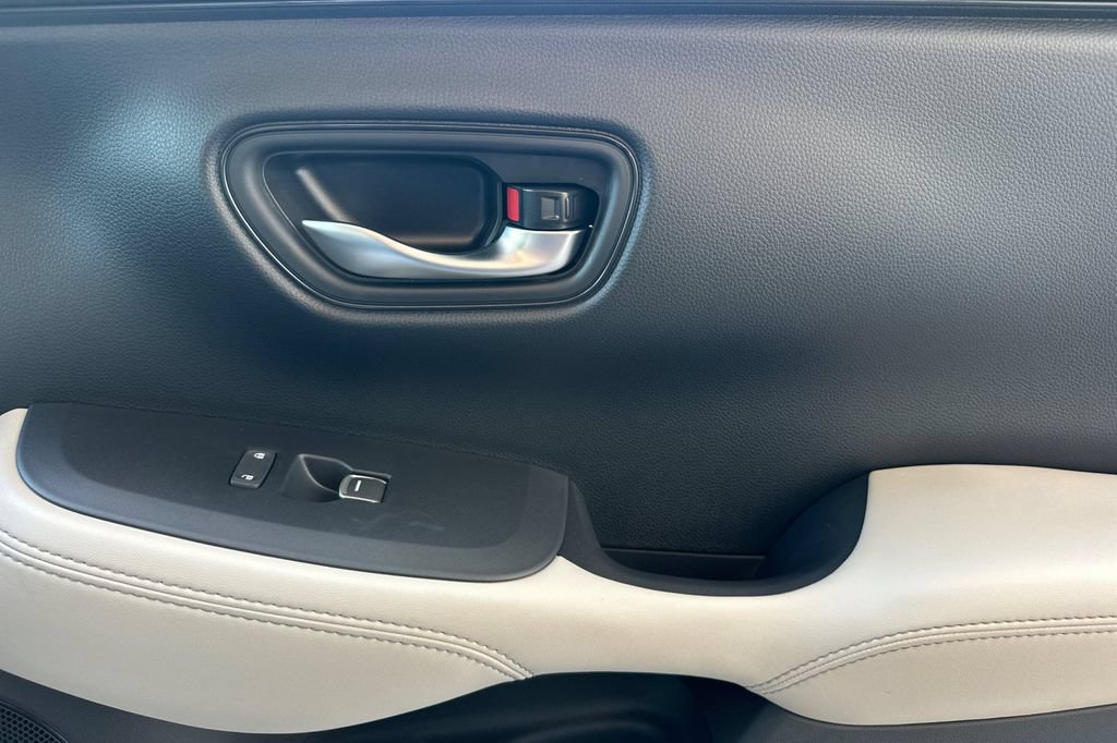 New 2027 Honda HR-V EX-L image 18
