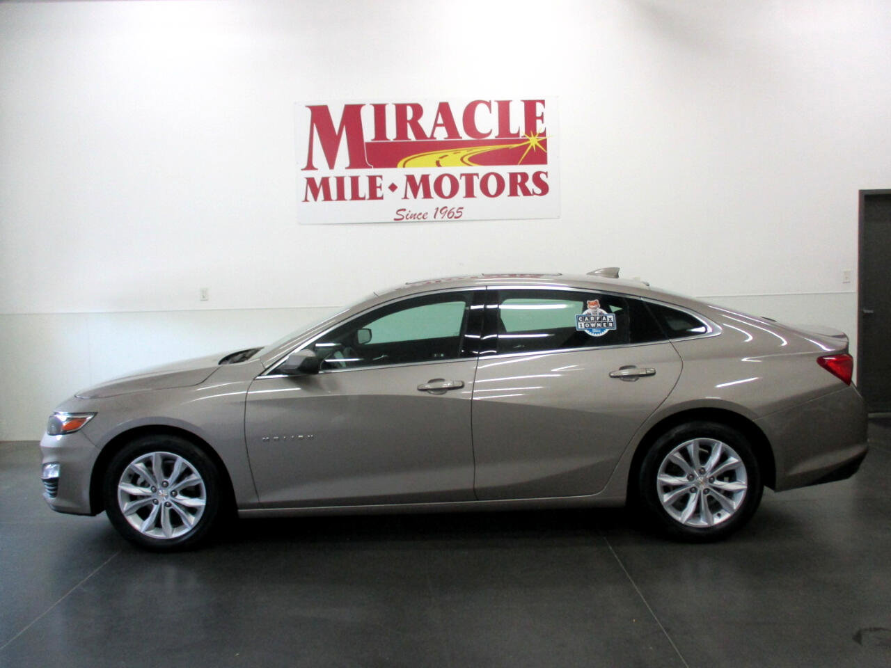 Used 2024 Chevrolet Malibu LT image 2
