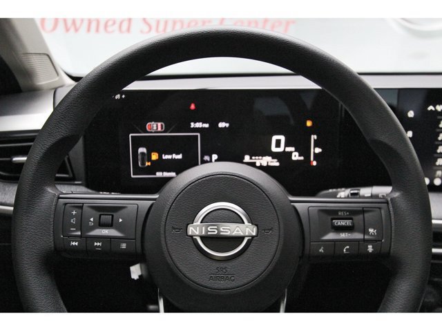 Used 2026 Nissan Kicks SV w/ SV Premium Package FWD image 15