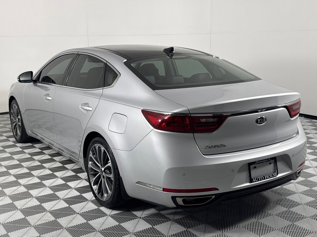 Used 2018 Kia Cadenza Technology image 7