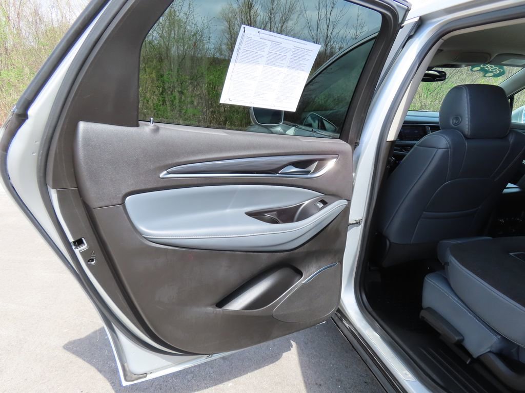 Certified 2020 Buick Enclave Essence w/ Sound and Sites Package AWD/4WD image 28