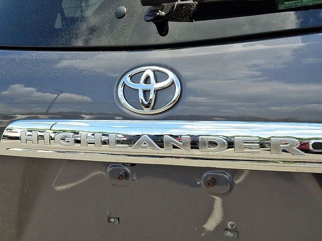 Used 2012 Toyota Highlander 4WD w/ Tech Pkg image 30