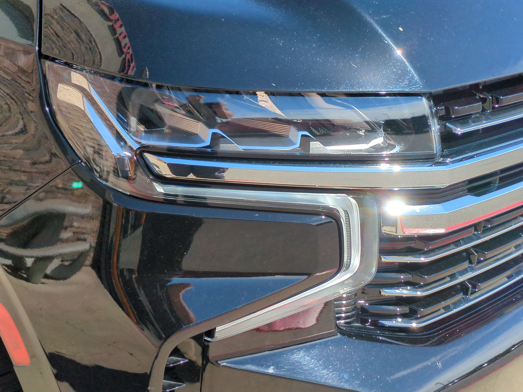 Used 2024 Chevrolet Suburban LT image 10