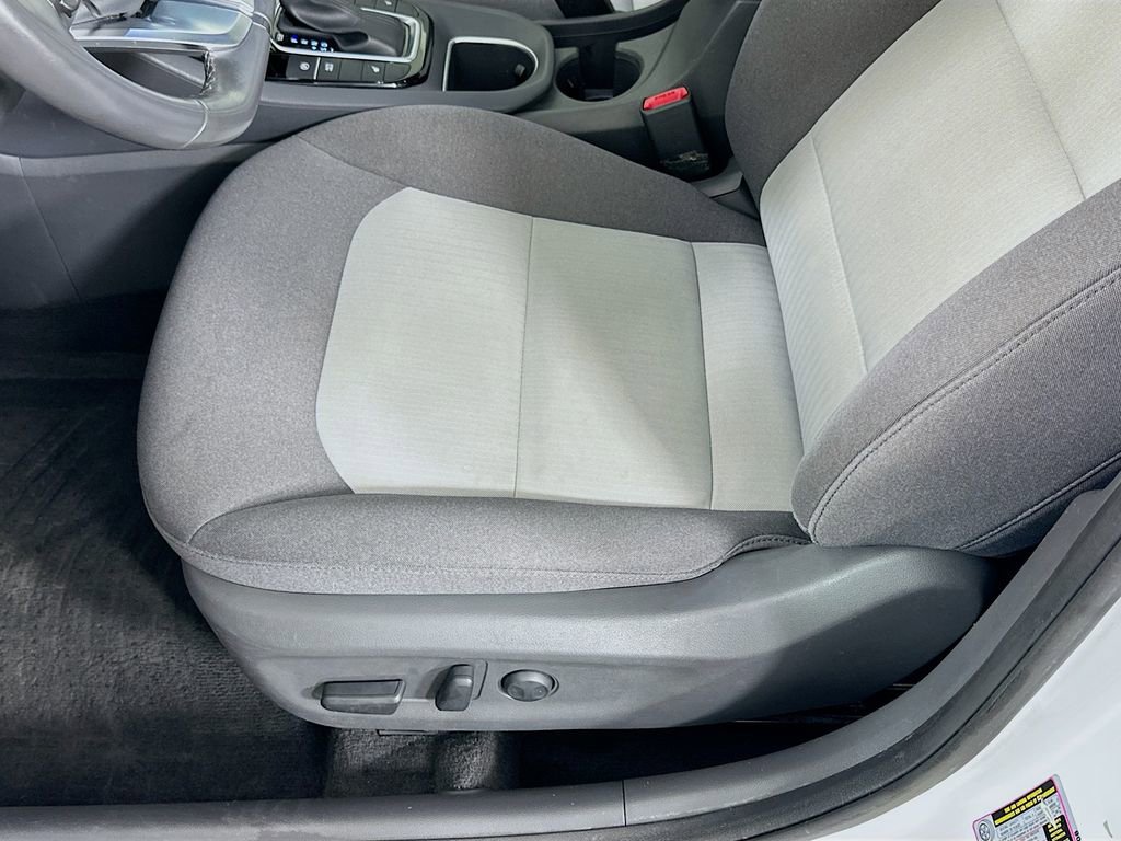 Used 2020 Hyundai Ioniq SEL image 19