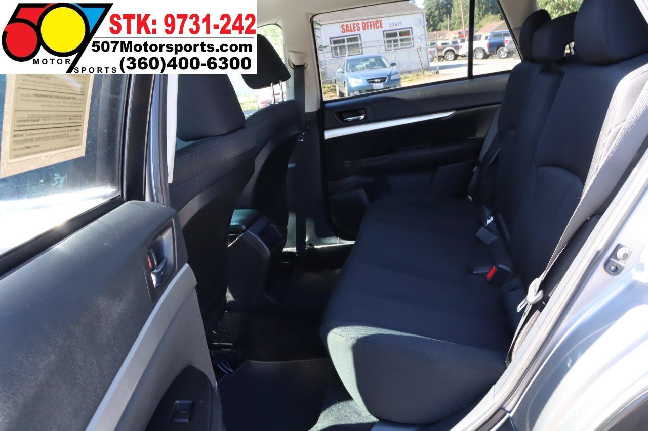 Used 2010 Subaru Outback 2.5i Premium AWD/4WD image 14