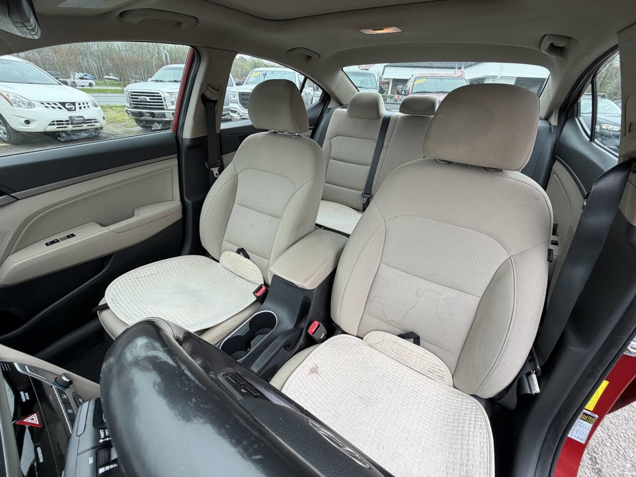 Used 2017 Hyundai Elantra Value Edition FWD image 11