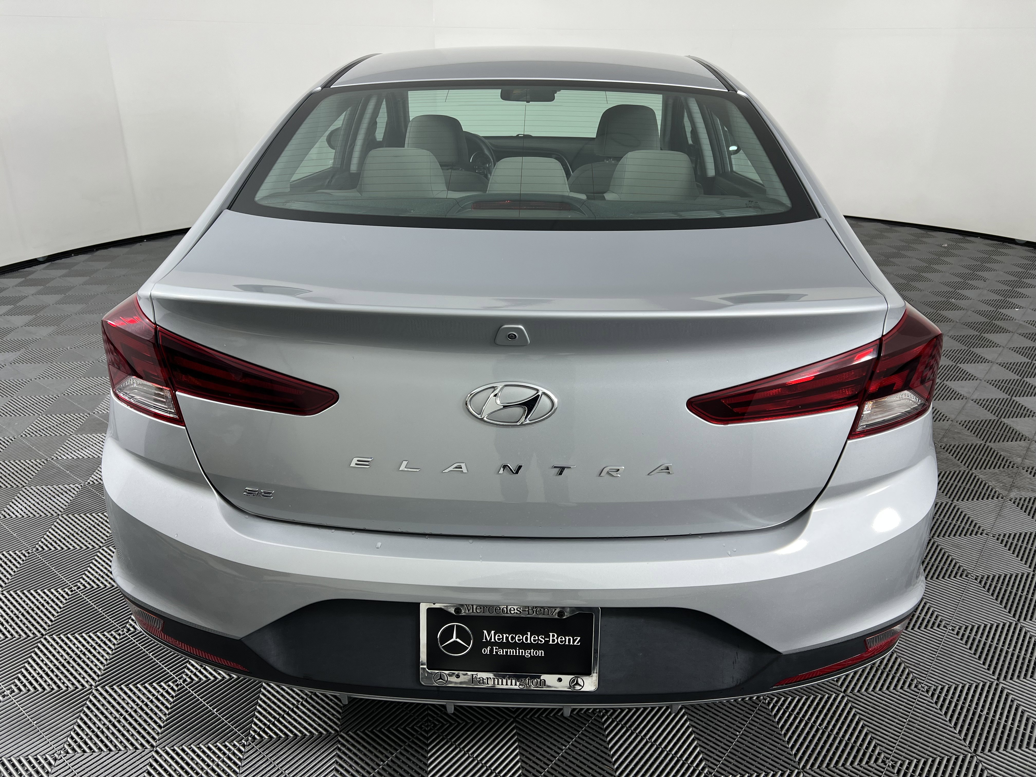 Used 2020 Hyundai Elantra SE FWD image 11