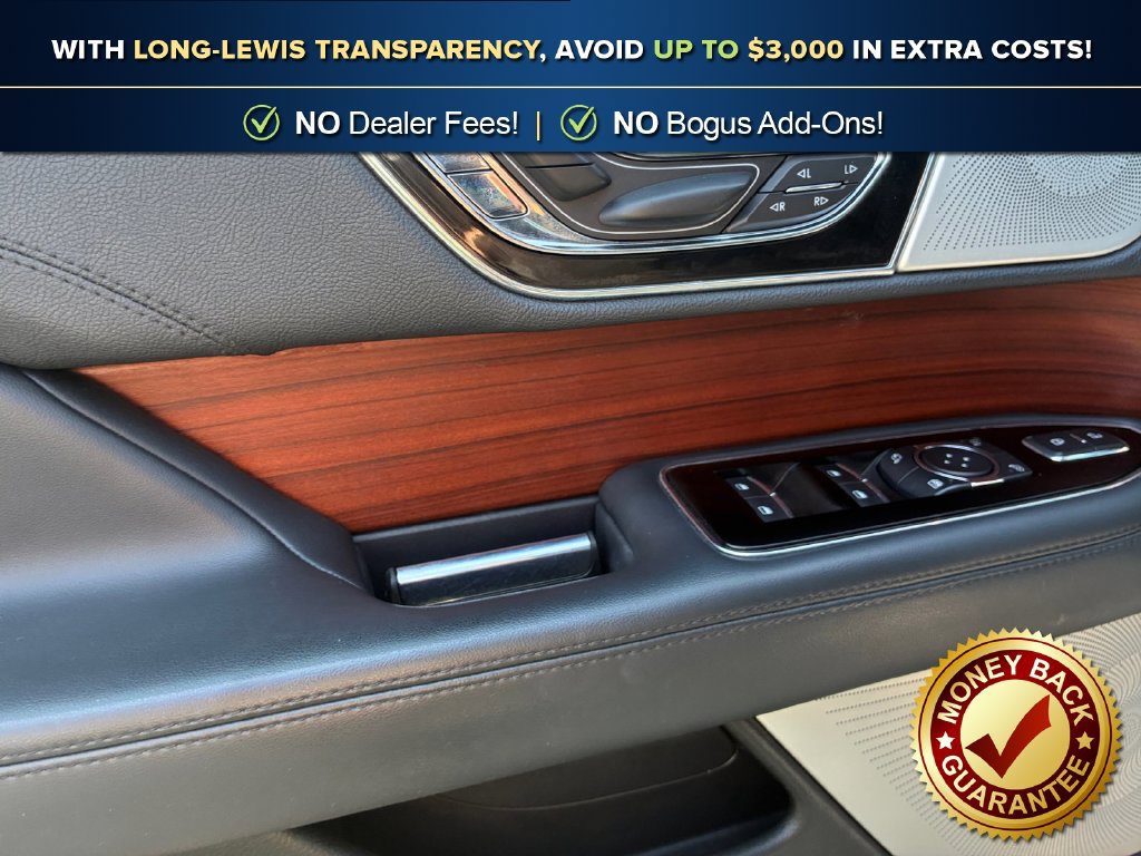 Used 2019 Lincoln Navigator Select RWD image 16