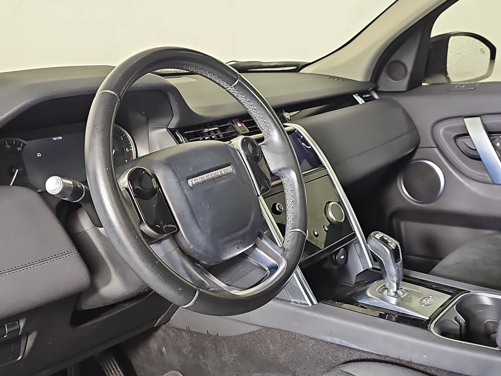 Used 2020 Land Rover Discovery Sport S AWD/4WD image 16