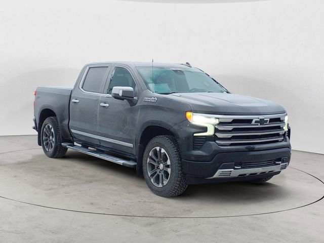 Used 2024 Chevrolet Silverado 1500 High Country w/ Z71 Off-Road Package AWD/4WD image 7