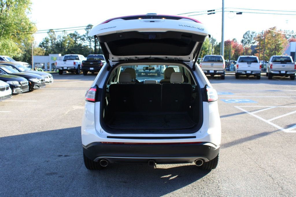 Used 2017 Ford Edge Titanium w/ Equipment Group 301A image 7