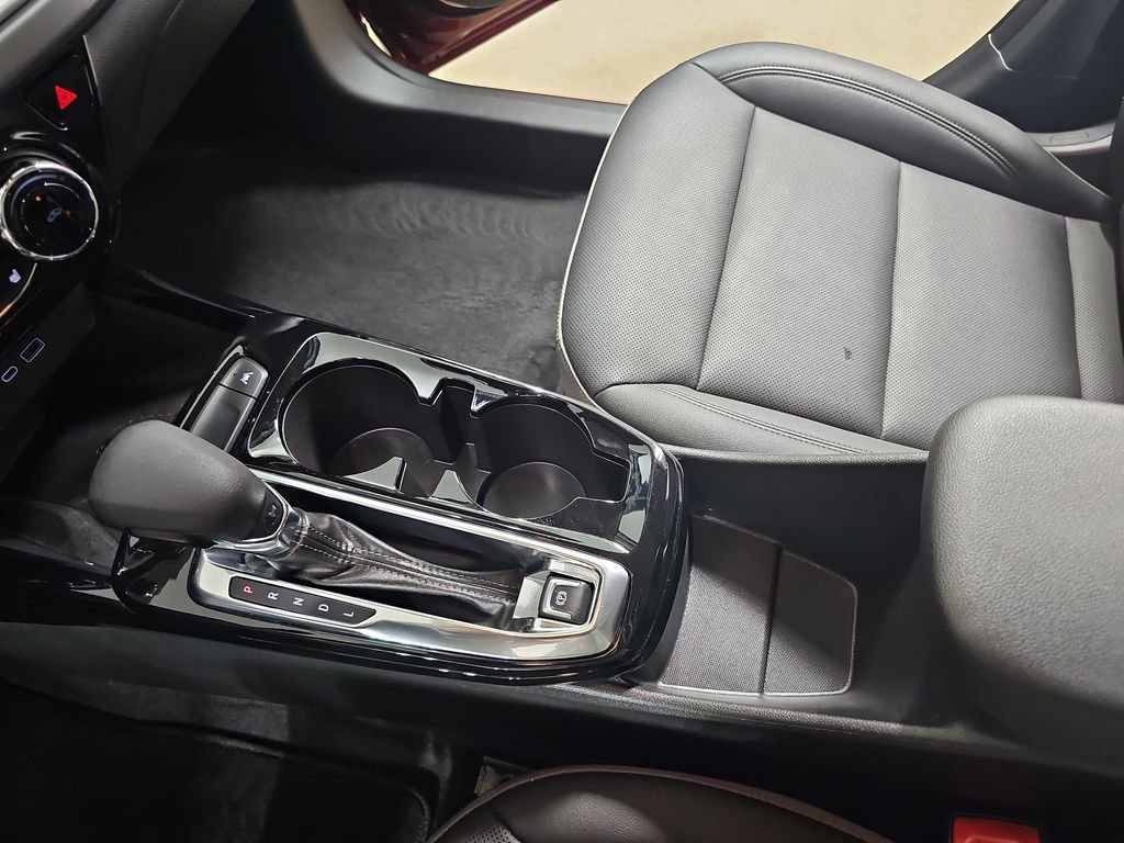 Used 2024 Chevrolet Trax ACTIV w/ Sunroof Package image 29