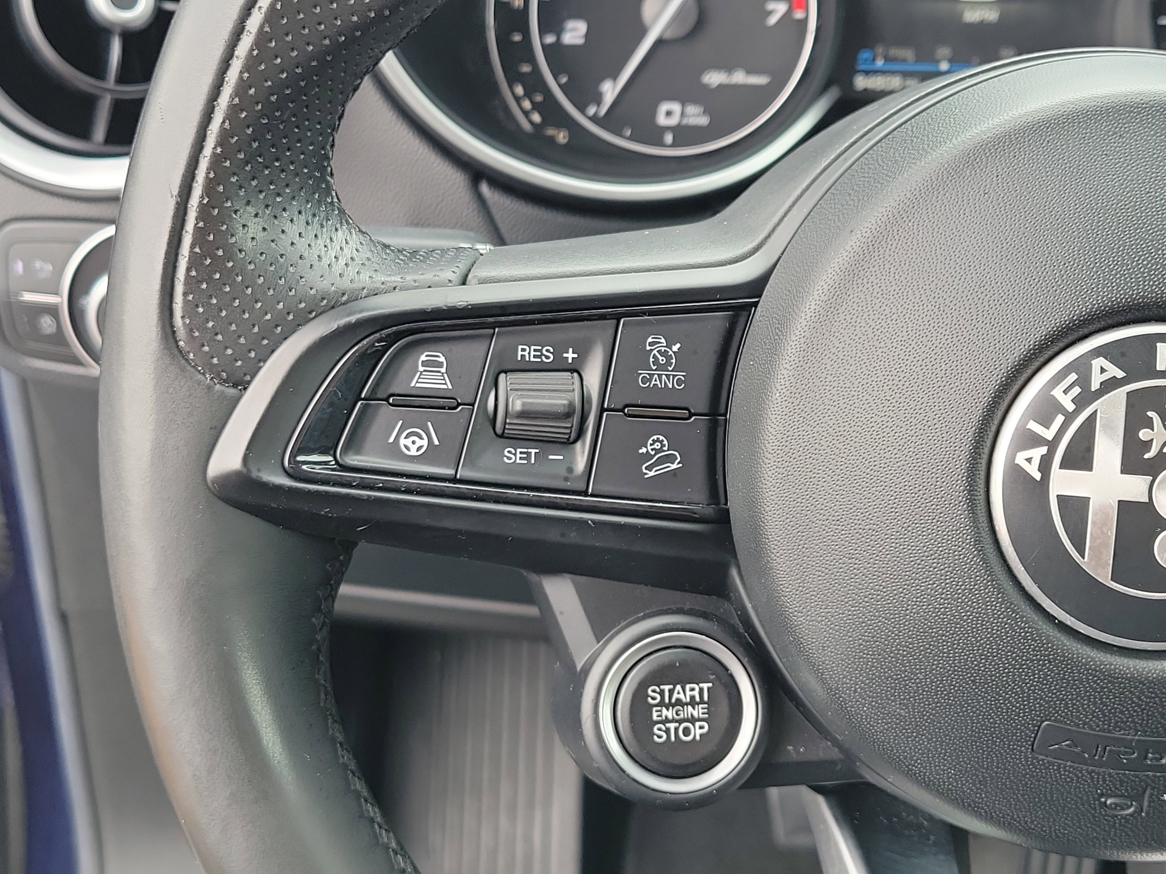 Used 2021 Alfa Romeo Stelvio Ti w/ Nero Edizione image 26