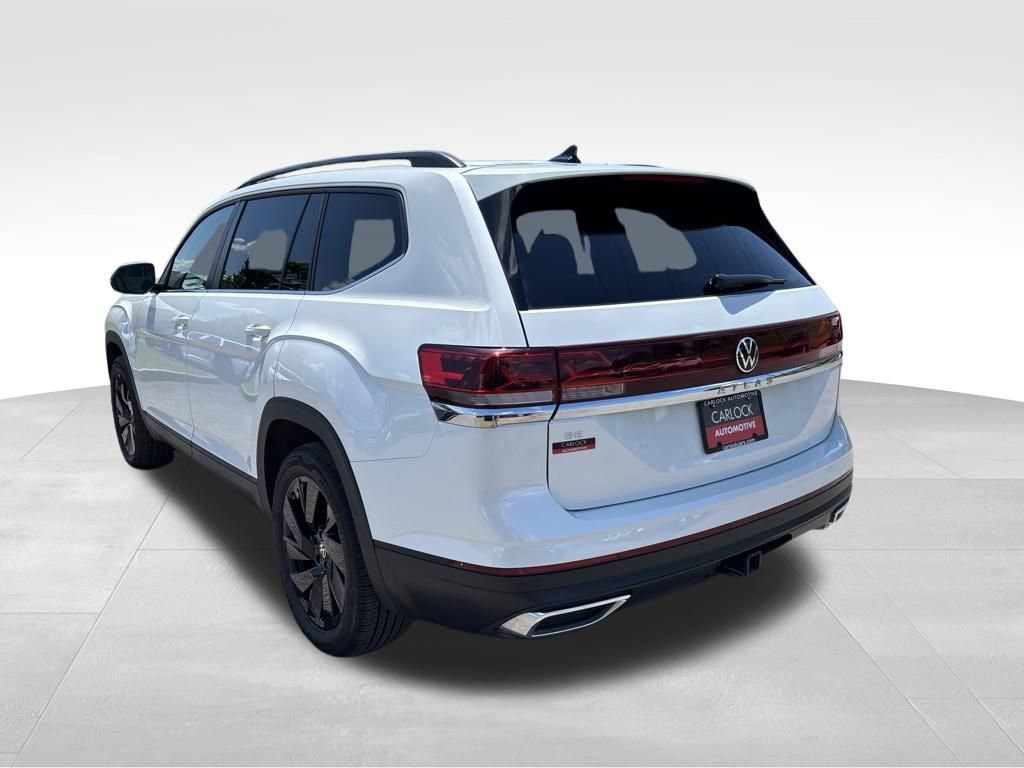 Used 2026 Volkswagen Atlas SE w/ Panoramic Sunroof Package FWD image 6
