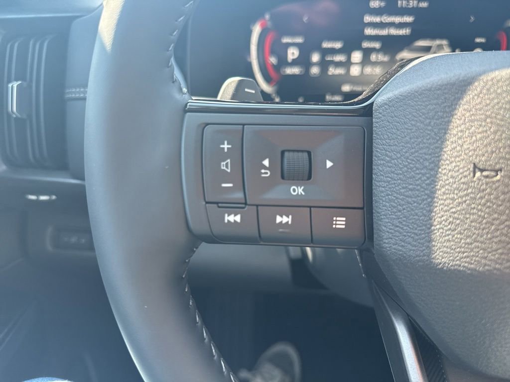 New 2026 Nissan Pathfinder Platinum AWD/4WD image 14