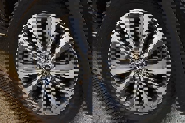 Used 2023 Mercedes-Benz GLE 350 4MATIC image 14