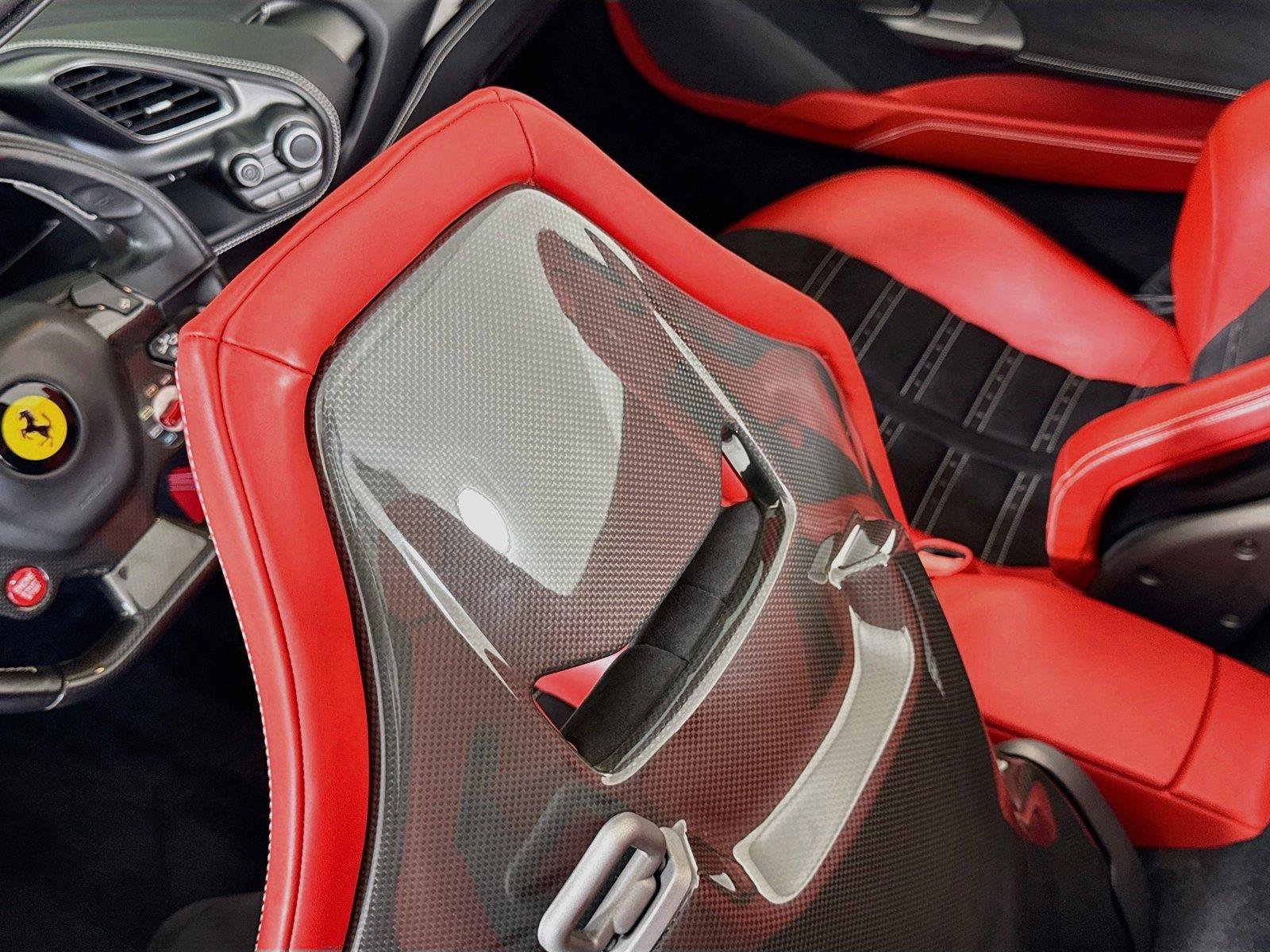 Used 2019 Ferrari 488 Spider RWD image 17