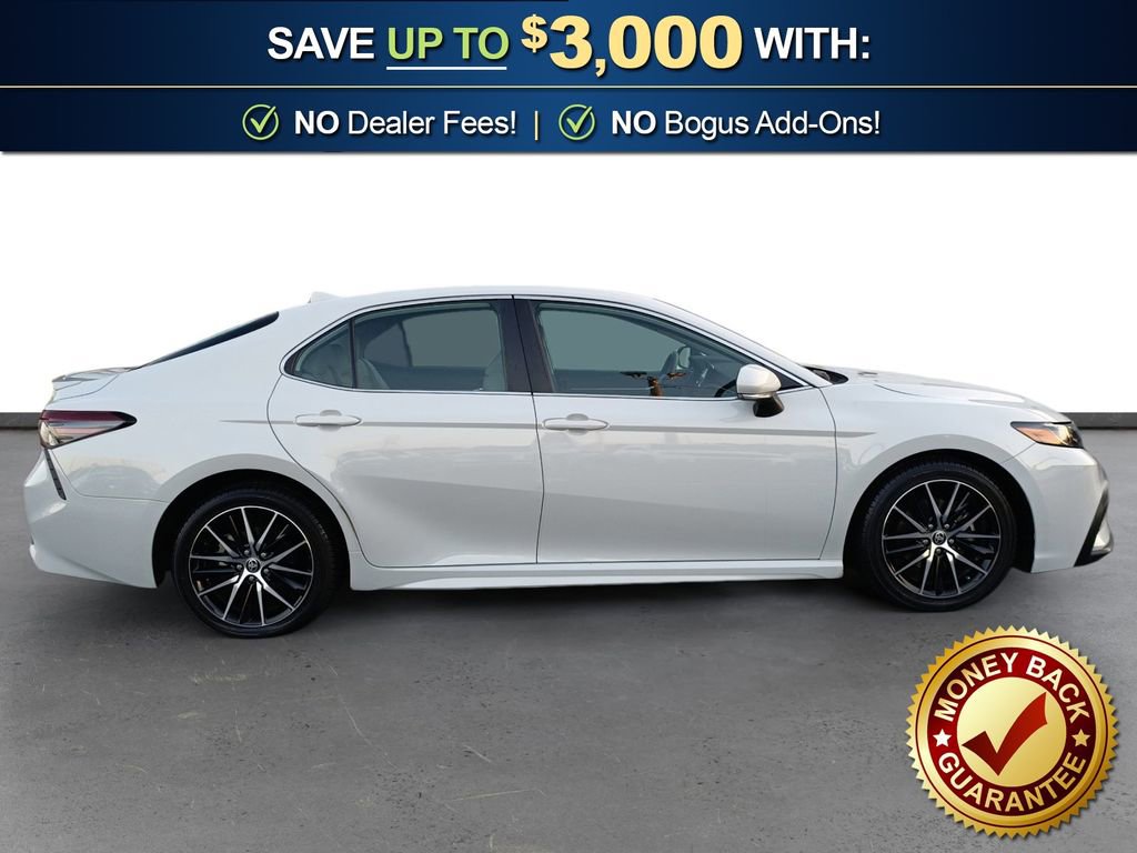 Used 2023 Toyota Camry SE image 8