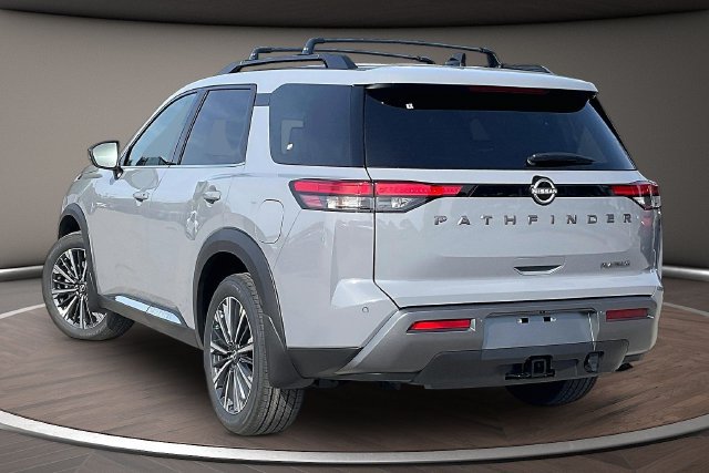 New 2026 Nissan Pathfinder Platinum w/ Lighting Package FWD image 3