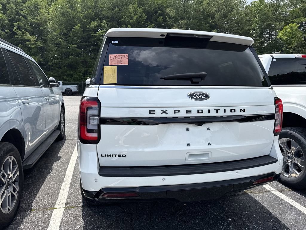 Used 2023 Ford Expedition Limited AWD/4WD image 16