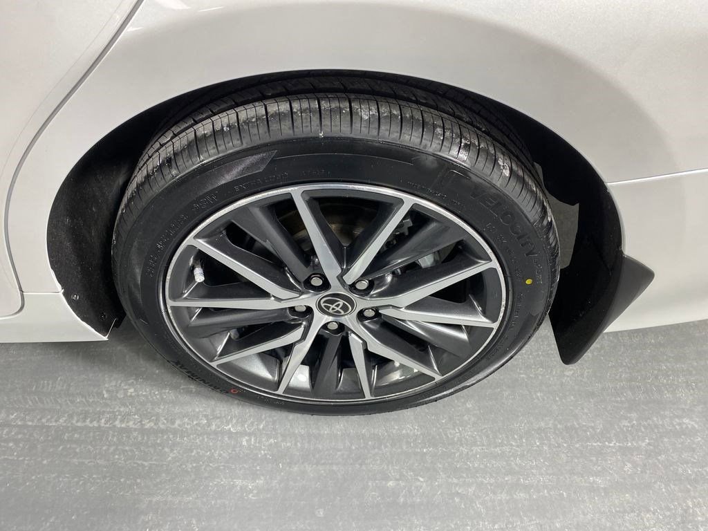 Used 2023 Toyota Camry XLE image 27