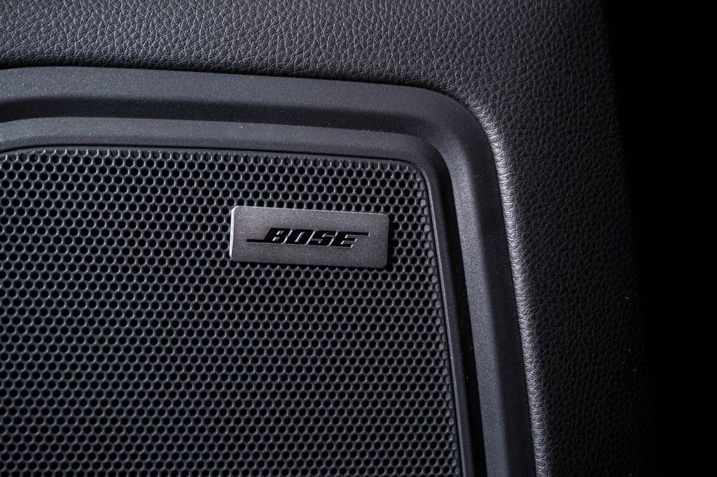 Certified 2024 Porsche Macan S AWD/4WD image 27
