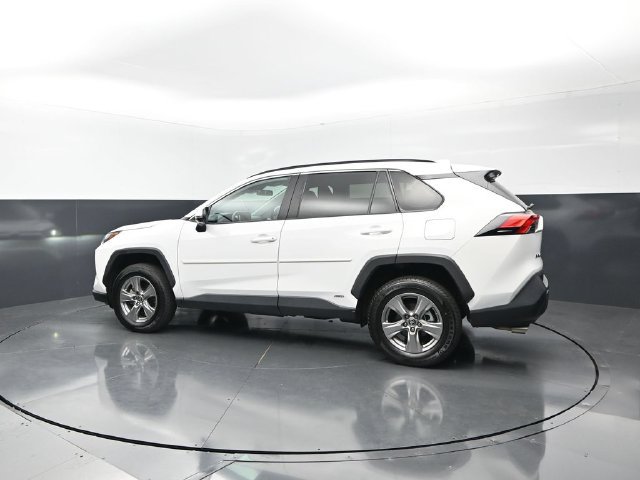 Used 2024 Toyota RAV4 LE AWD/4WD image 2