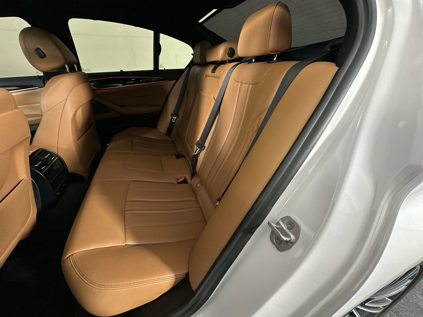 Used 2018 BMW 540i image 23