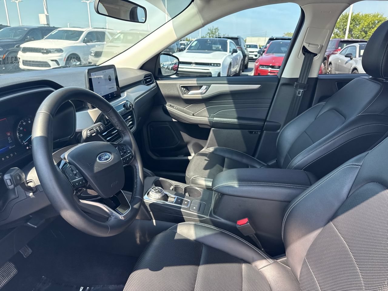 Used 2022 Ford Escape SEL w/ Class II Trailer Tow Package AWD/4WD image 11
