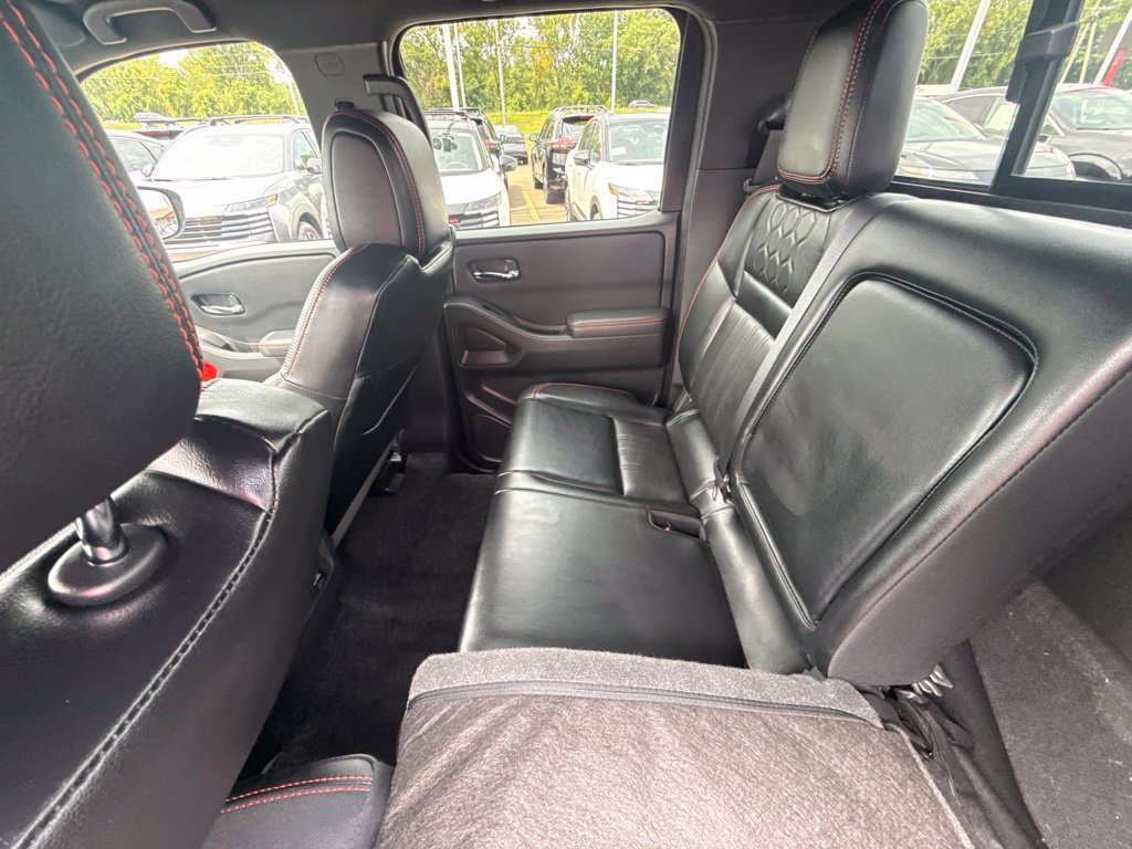 Used 2023 Nissan Frontier PRO-4X w/ Pro-4X Premium Package AWD/4WD image 12