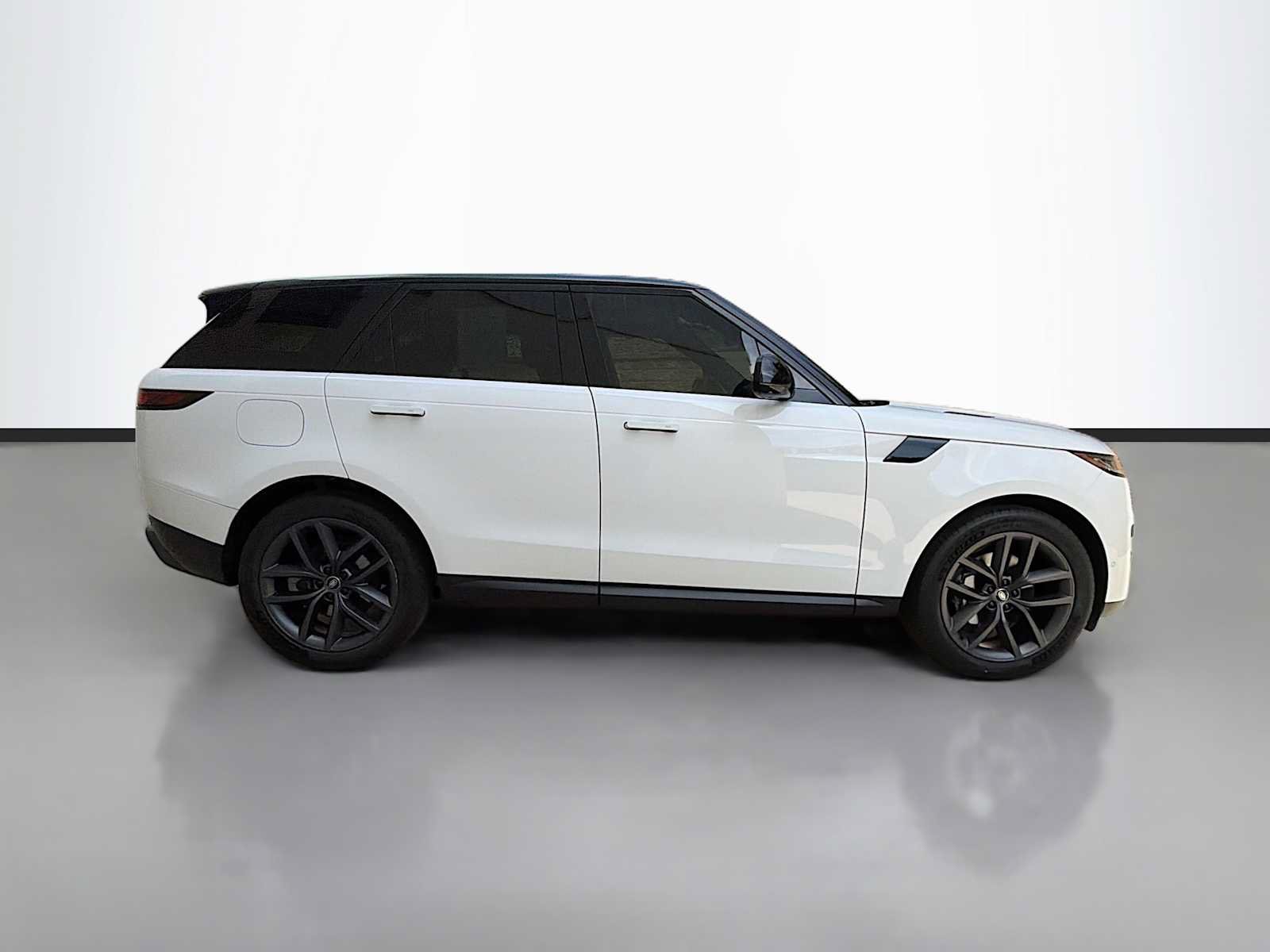 Certified 2024 Land Rover Range Rover Sport SE AWD/4WD image 7