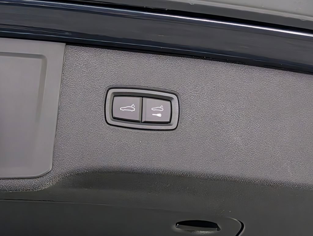 New 2026 Porsche Cayenne AWD/4WD image 18