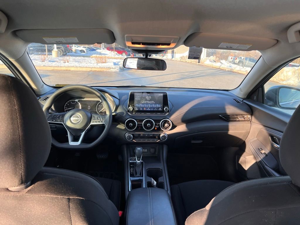 Used 2024 Nissan Sentra SV image 9