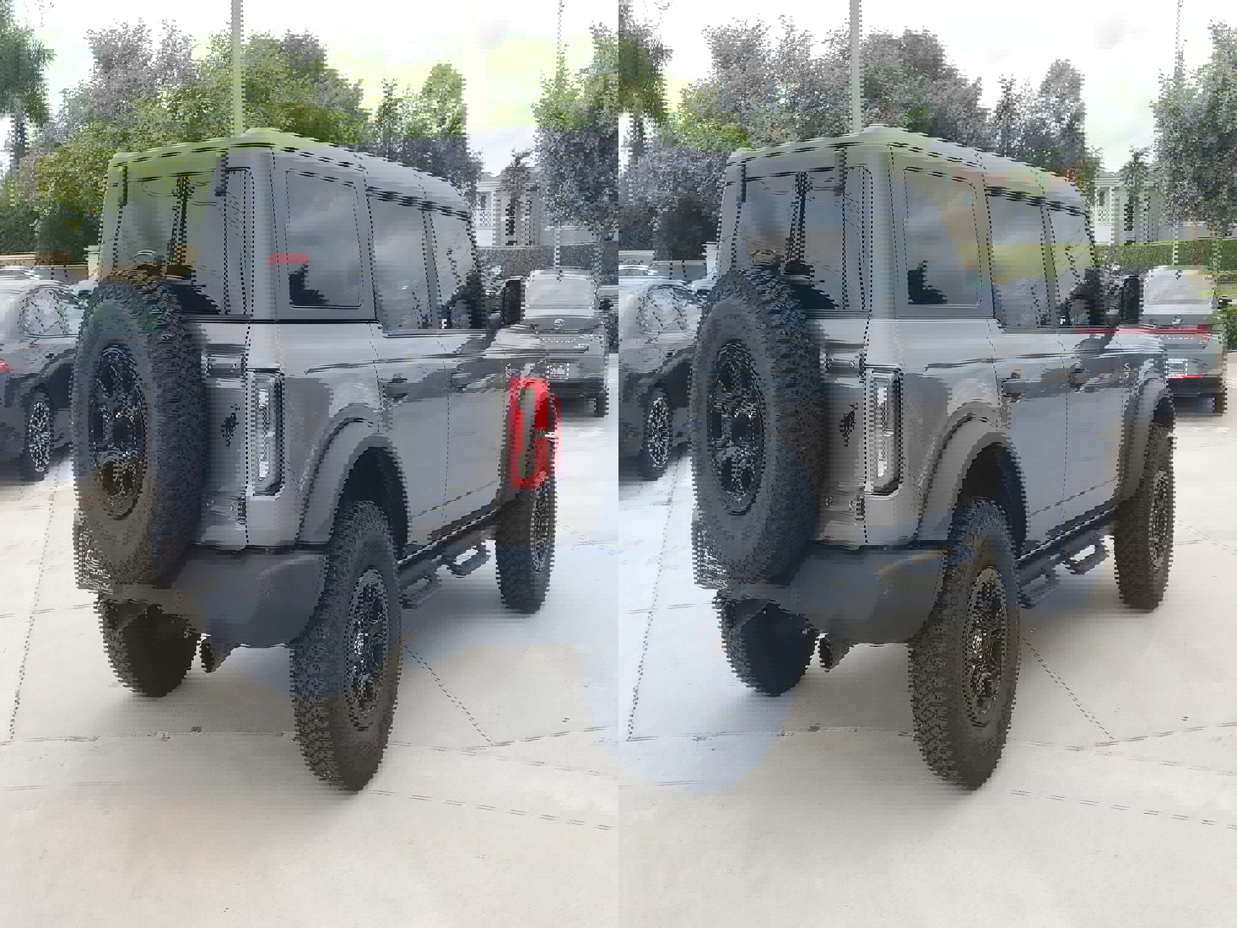 Used 2023 Ford Bronco Wildtrak image 10