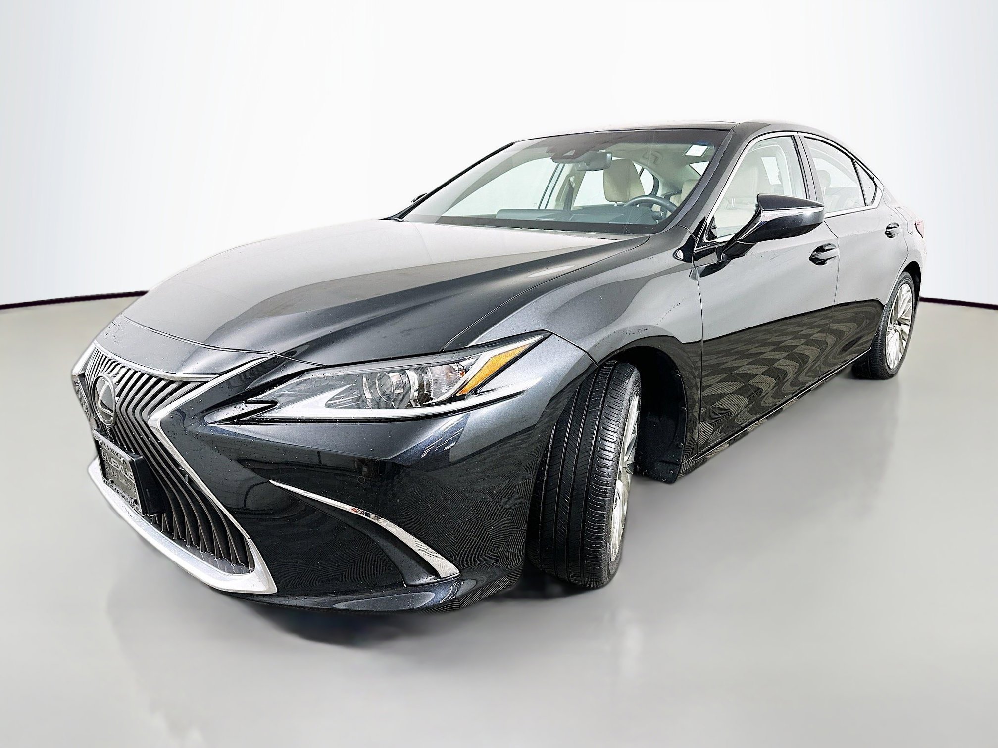 Used 2019 Lexus ES 350 Luxury w/ Accessory Package 2 image 3