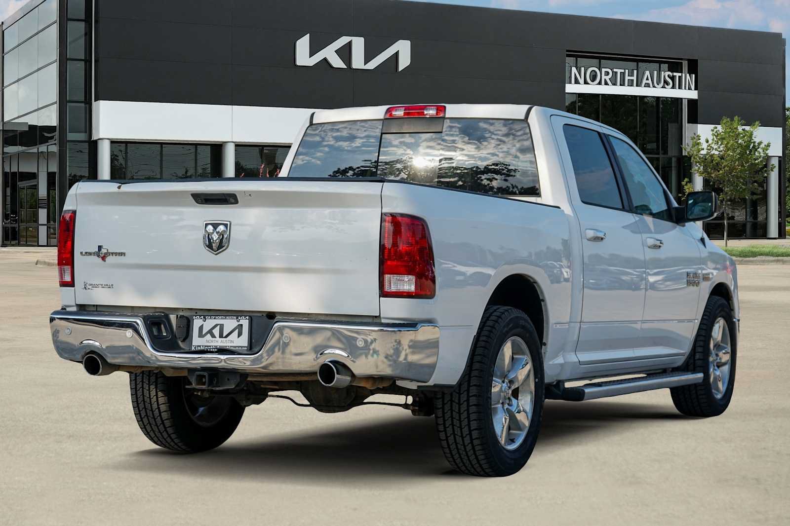 Used 2016 RAM 1500 Lone Star RWD image 4