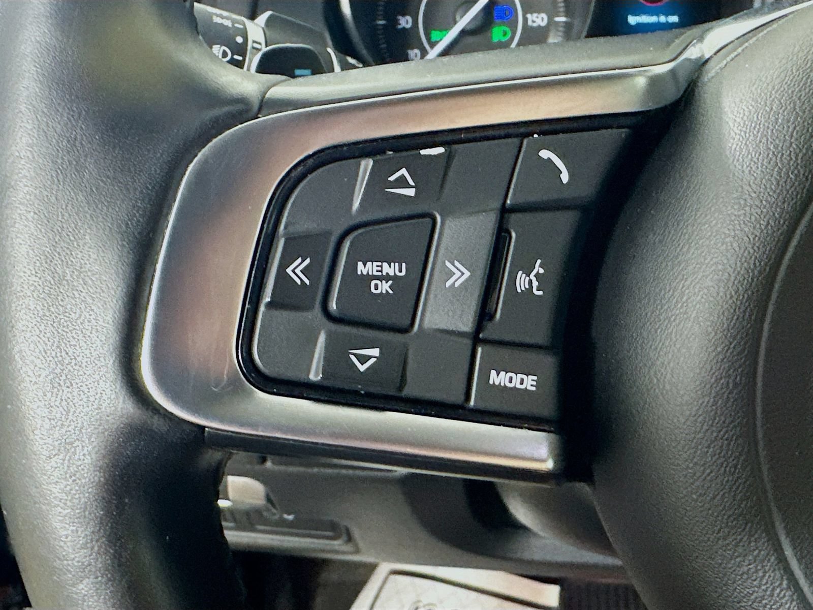 Used 2020 Jaguar E-PACE AWD/4WD image 17
