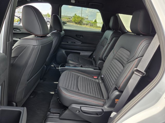 New 2026 Nissan Pathfinder Rock Creek AWD/4WD image 10