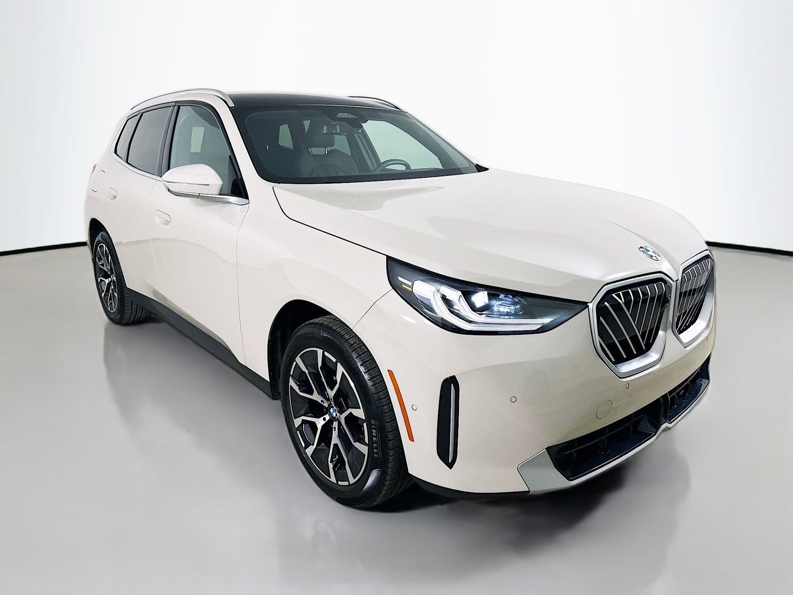 Used 2026 BMW X3 xDrive30i AWD/4WD image 3